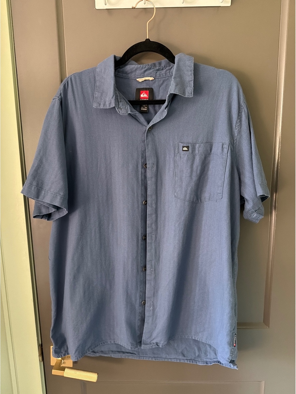 Quiksilver Men’s Short Sleeve Button Up Shirt Blue Casual Surf Pocket XL